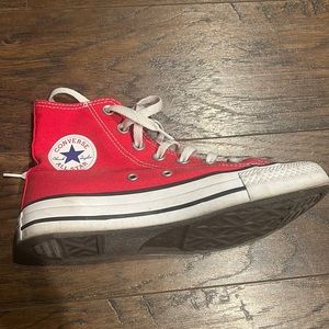Red women’s size 6 Converse Chuck Taylor’s
